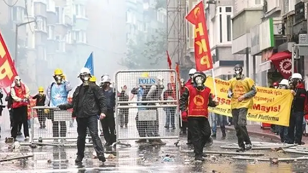 Kriz tellalı Economist