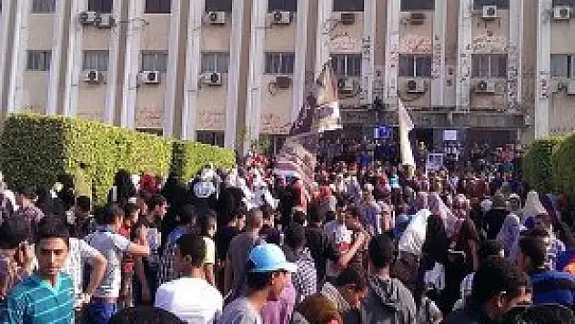El-Ezher'den 7 bin kız öğrenciye uzaklaştırma