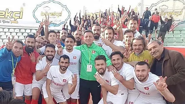 Akşehir zirveye oynuyor