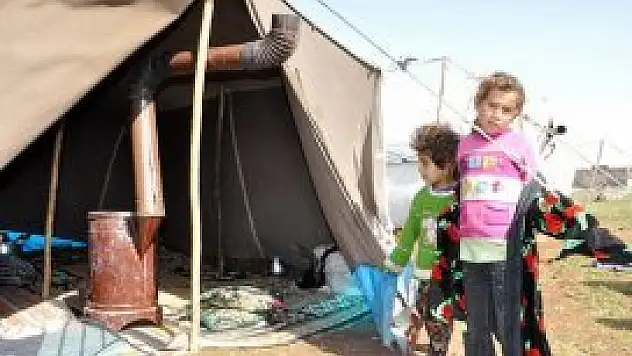 Hayırseverlerin desteğiyle hayata tutunuyorlar