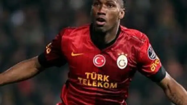 Drogba ayak bastı!