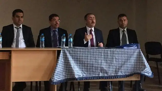 Bozkır Kaymakamı eğitimdeki sorunları dinledi