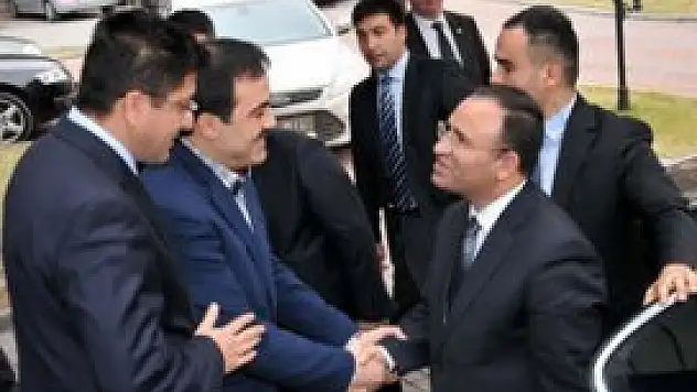 Bozdağ Başkanlık sistemini anlattı