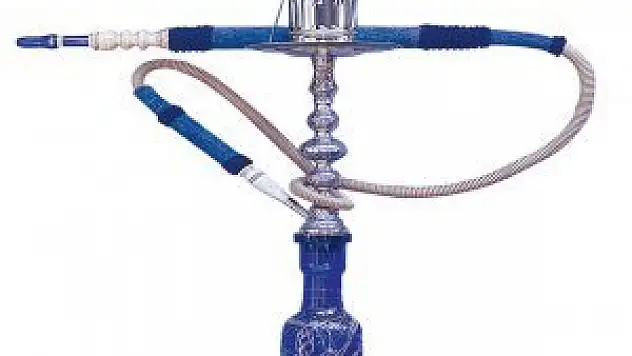 Nargile salonunda 'aile bölümüne oturma' kavgası