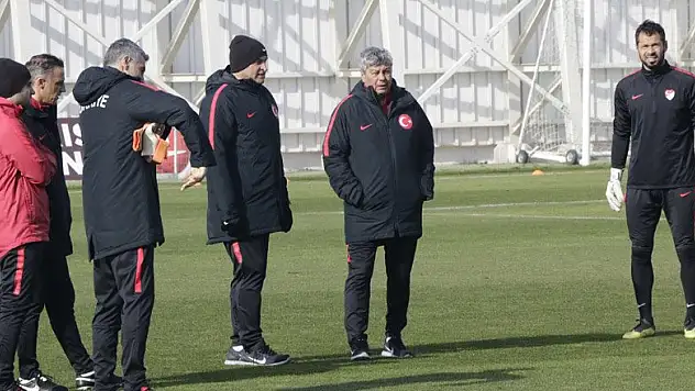 A Milli Futbol Takımı'nda Ukrayna mesaisi başladı