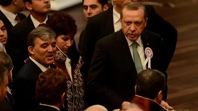 Gül ve Erdoğan, Danıştay törenini terk etti