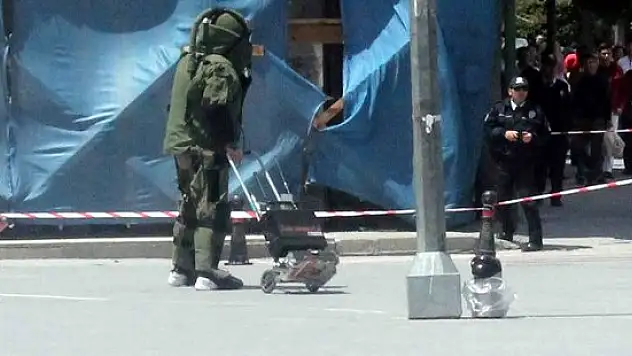 Valilik önüne bırakılan termos paniğe neden oldu