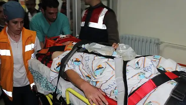 Konya'da üç aracın karıştığı kazada 1 kişi öldü, 4 kişi yaralandı