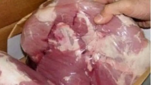 Kilosu 1 TL'den domuz eti satıyorlar!