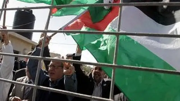 Gazze ablukasının kalkması için imza kampanyası