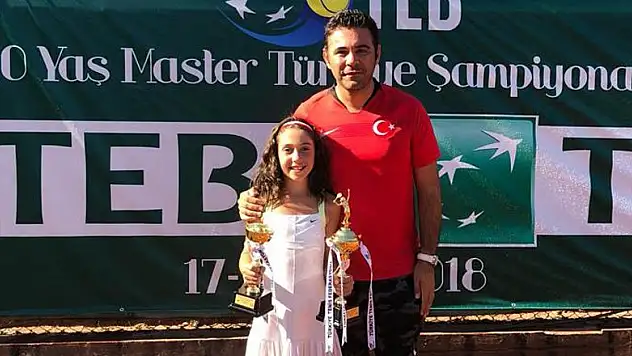 Esila fırtınası esti