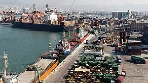 İhracat rakamları yüz güldürüyor ihracat arttı, ithalat azaldı...