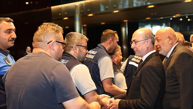 50 ilden büyük ilçede bayramlaşma töreni, yeni yatırımlar müjdelendi