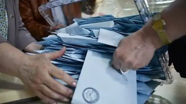 AK Parti'nin belediye başkanlığı sayısı 800'e yükseldi