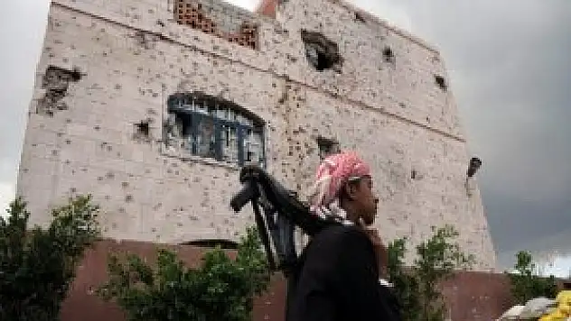 Yemen'de El-Kaide'ye operasyonlar: 14 ölü