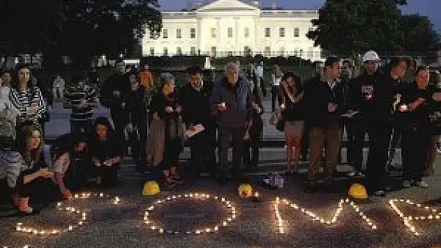 Soma'da hayatını kaybedenler için Beyaz Saray önünde anma