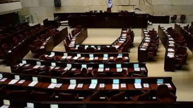 İsrail olağanüstü hali uzattı