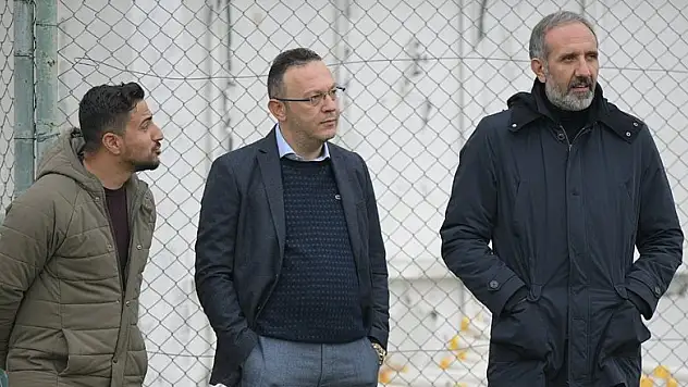 Konyaspor Yönetimi'nden takıma ziyaret