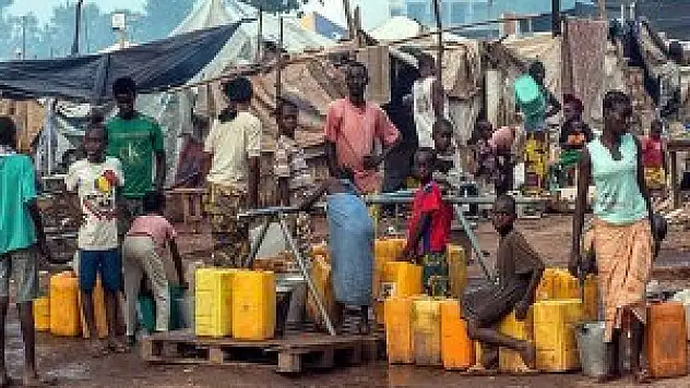 Orta Afrika'ya 70 ton yardım malzemesi