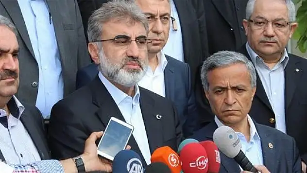 Bakan Taner Yıldız, Yılmaz Özdil'e ateş püskürdü