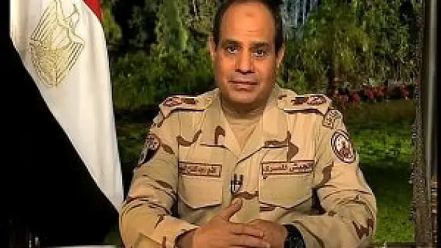 Sisi'nin seçim bürosuna saldırı