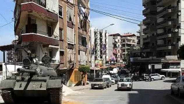 Libya'da hükümet binalarına saldırılar