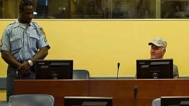 'Bosna Kasabı' Mladiç'in savunması başladı