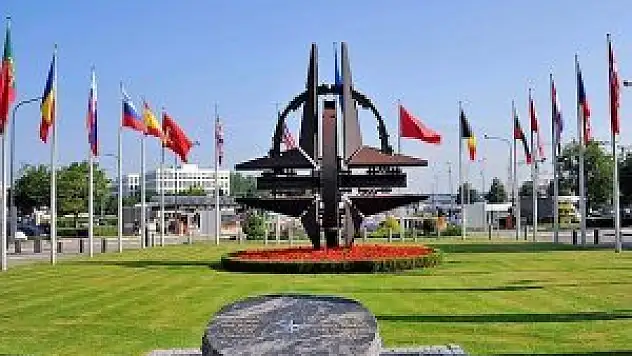 NATO Rusya telefon diplomasisi