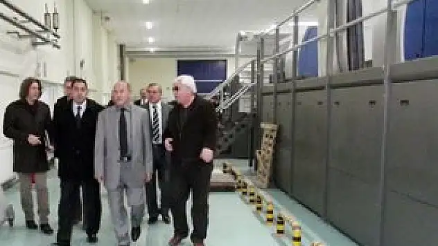 Libya Lideri Kombassan Kağıt'ı gezdi