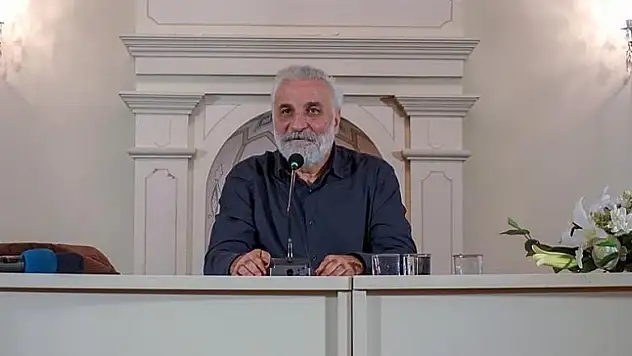 Karikatürist, oyuncu ve senarist Kaçan: Siz sanat üretmezseniz sizin yerinize üretirler