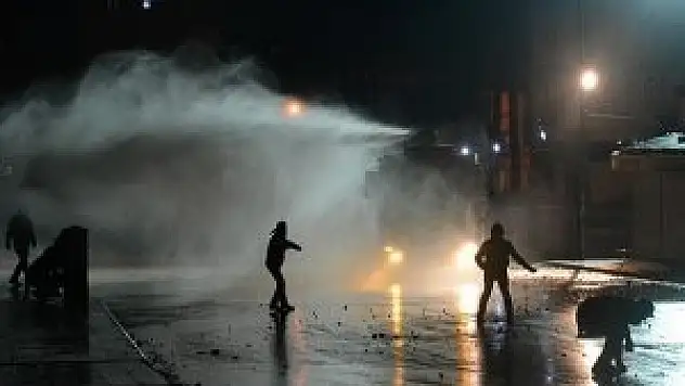 Polis merkezine molotoflu saldırı