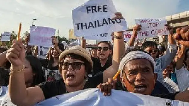 Tayland'da insan hakları serbest düşüşe geçti