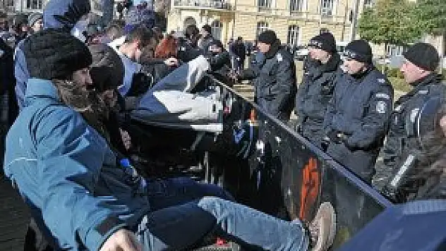 AB üyesi ama maaşın yarısı elektriğe gidiyor