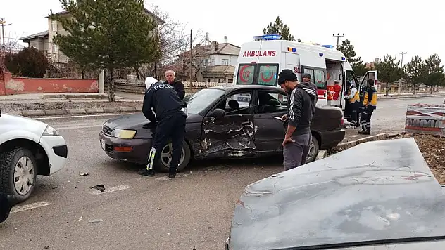 Konya'da trafik kazası: 3 yaralı