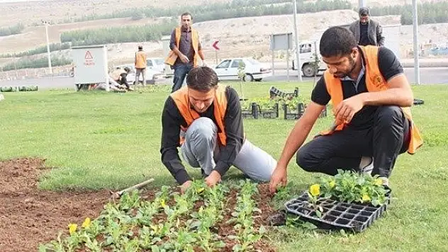 Taşeron işçiye tam maaş ve izin müjdesi