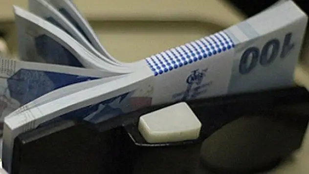 Merkez kendine çeki düzen versin