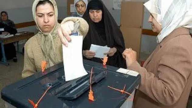 Yurt dışındaki Suriyeliler oy kullanmaya başladı