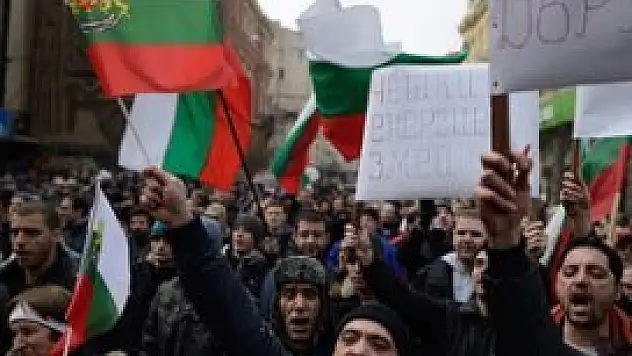 Komşuda hükümeti elektrik çarptı