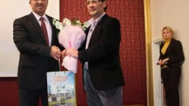 Karatay konferanslarının üçüncüsü yapıldı