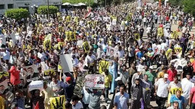 Mısır'da 45 bin darbe karşıtı açlık grevine başladı