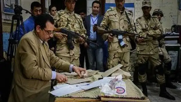 Sisi'nin '40 milyon seçmen' hayali sandığa yansımadı