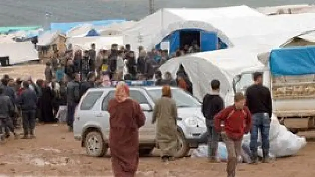 Kamp dışındaki Suriyelilere de düzenli yardım