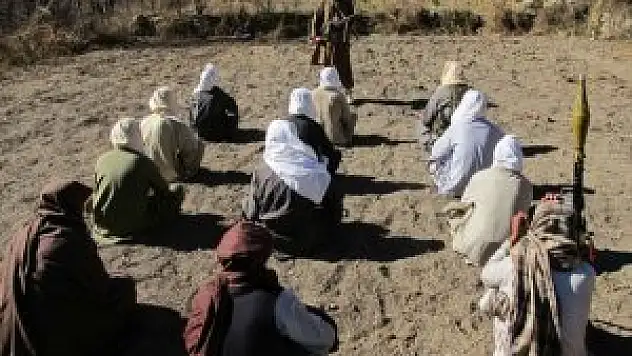 Salıverilen Taliban üyeleri Katar'a ulaştı