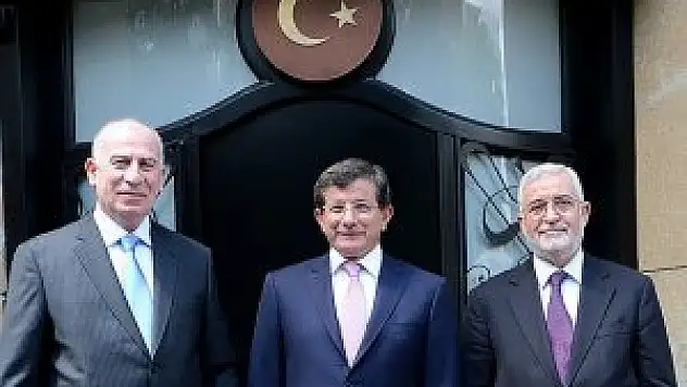 Davutoğlu Nuceyfi ile görüştü