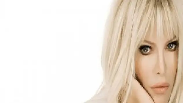 Ajda Pekkan'dan Türk halkını kızdıracak yazı