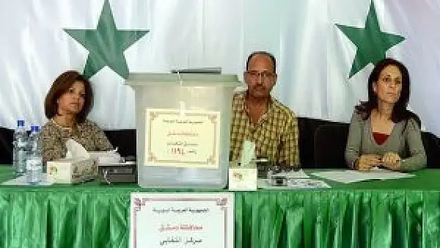 Oy verme işlemi meşruiyet tartışmaları gölgesinde tamamlandı