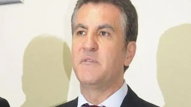 Çatı adayı ortada kalır