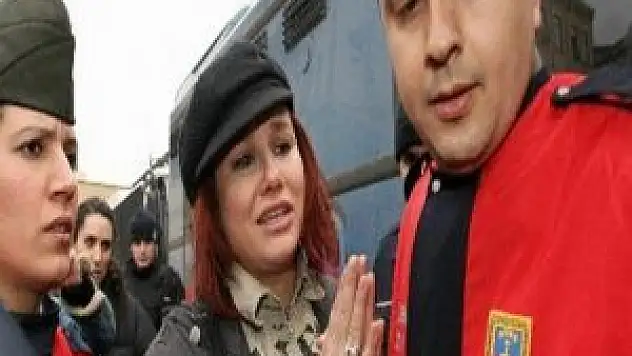 Deniz Seki'den kötü haber!