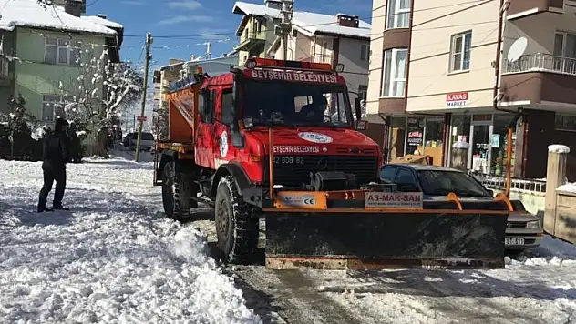 Beyşehir Belediyesinden karla mücadele seferberliğ