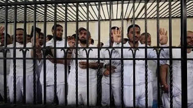 10 darbe karşıtına daha idam cezası